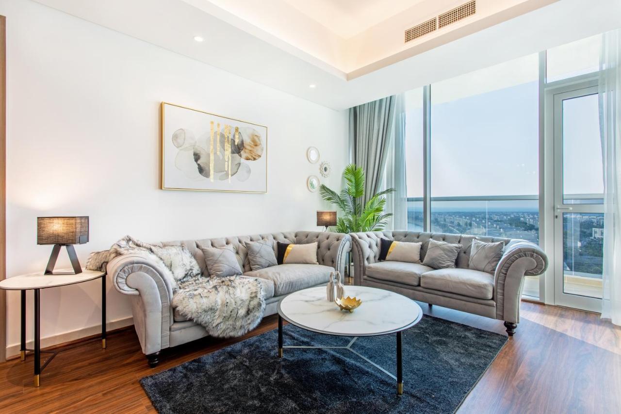 Apartment Live In The Middle Of Lagoons And Sea